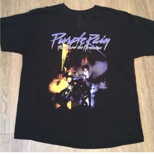 VINTAGE PURPLE RAIN GRAPHIC T SHIRT SPLIT AT THE NECKLINE 100% COTTON